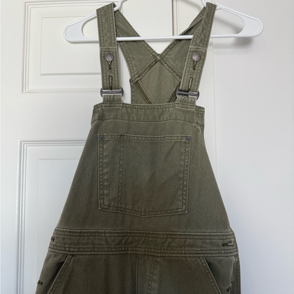 Patagonia Women's Sage Green Overalls - Picture 2 of 4